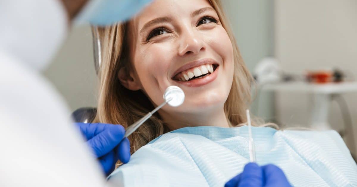 歯科治療でガラスセラミックスを導入するメリットとは？