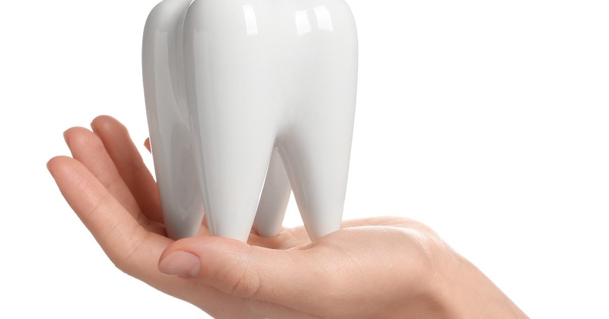 歯肉圧排には圧排ペーストを使うべき？トラクソデントの特徴と使い方